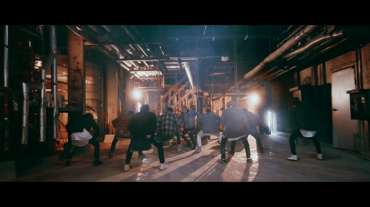Stray Kids "Beware (Grrr Law of Total Madness)" performance video